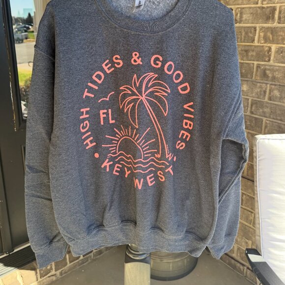 Women's Medium Key West Crewneck - Picture 2 of 5